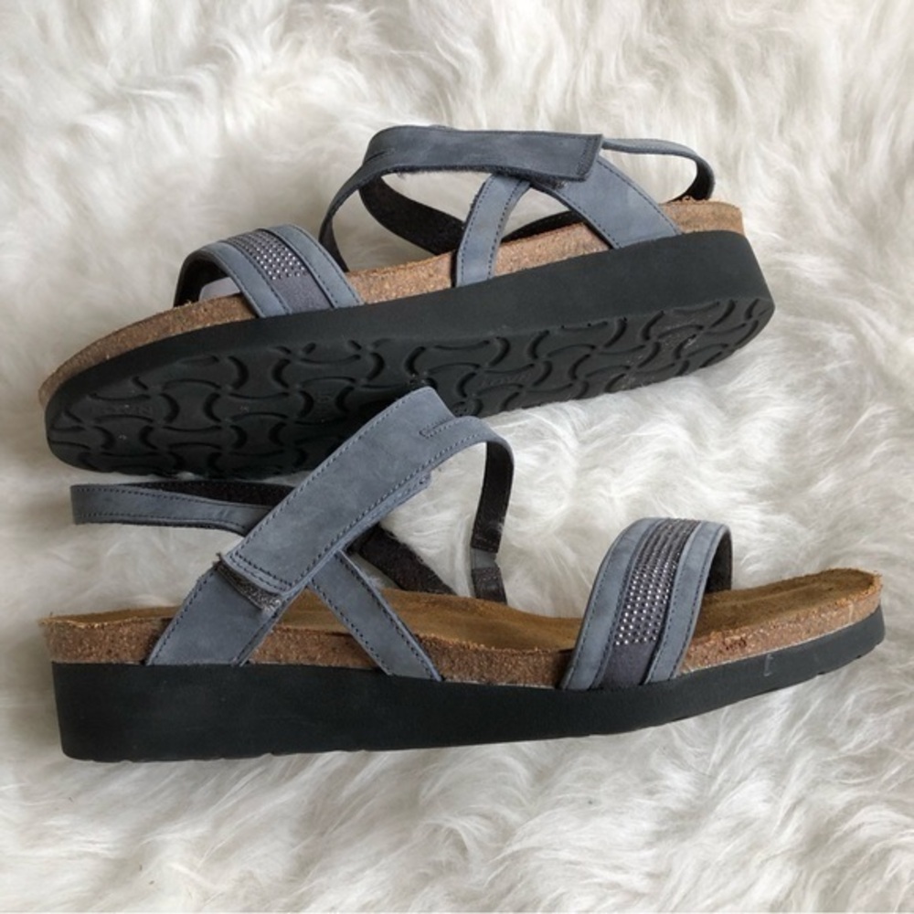 Naot gray strappy sandals 42/11